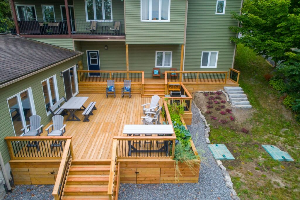 Grove City Deck & Exterior Repaint